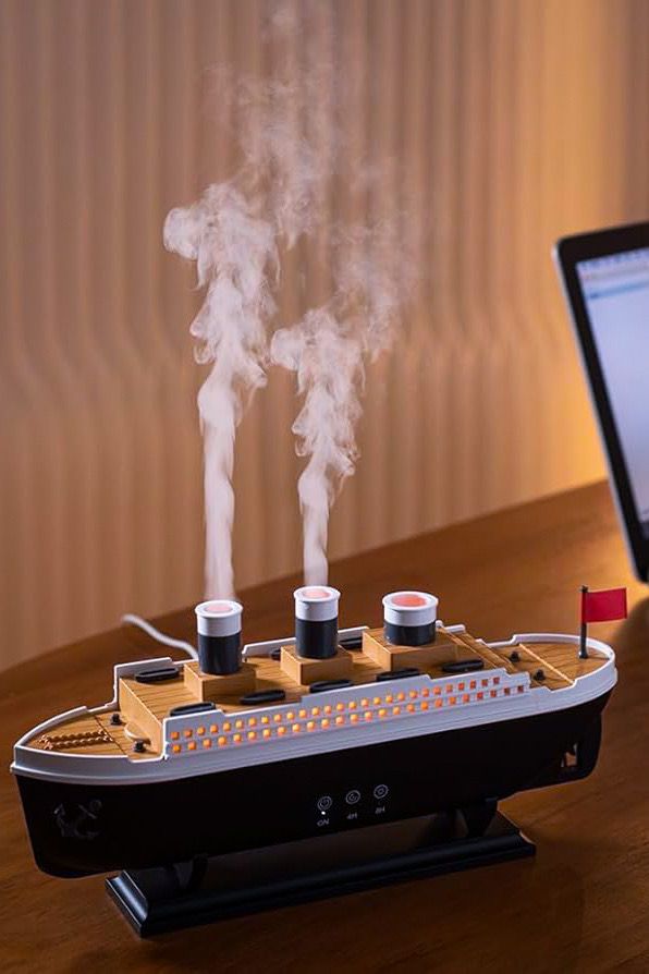 Titanic Aroma – Elegant Fragrance Diffuser for Car Interior